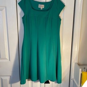 Size 10 green straight dress